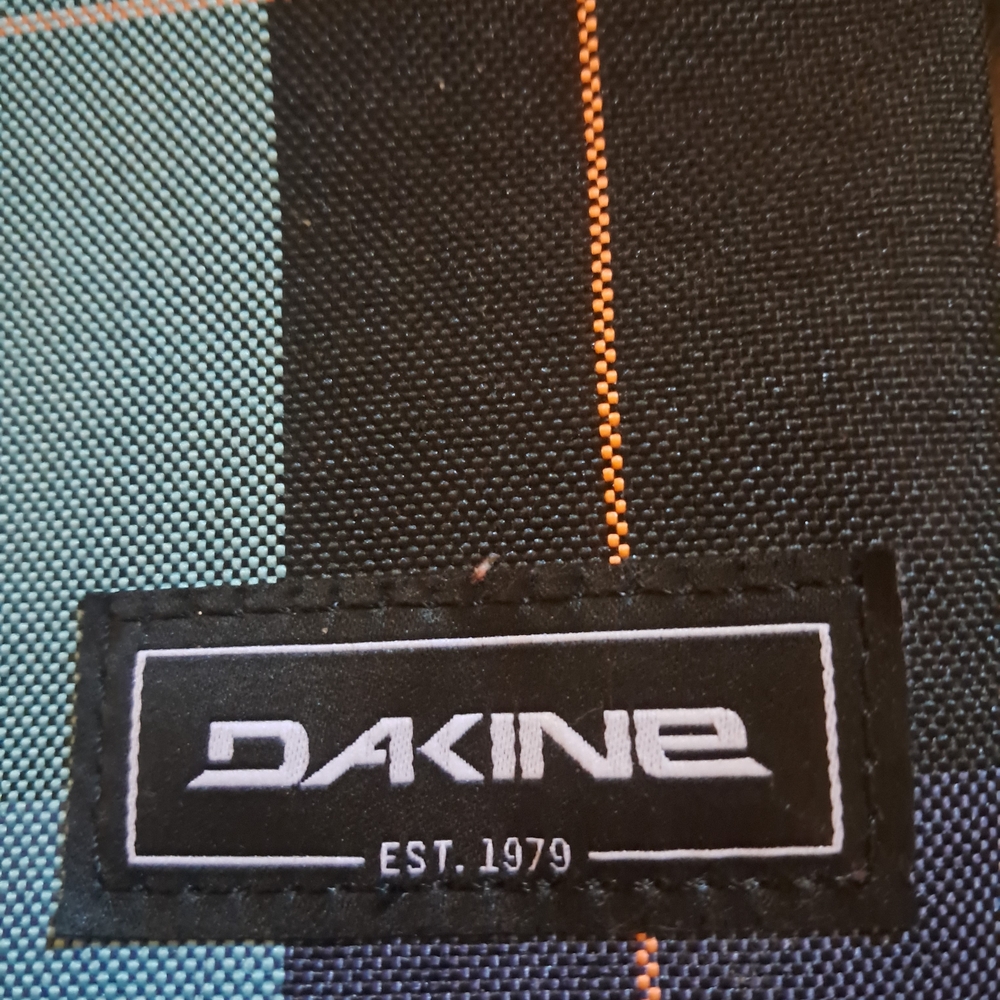 Dakine Blue and Teal Plaid Messenger Crossbody Bag - Picture 2 of 2